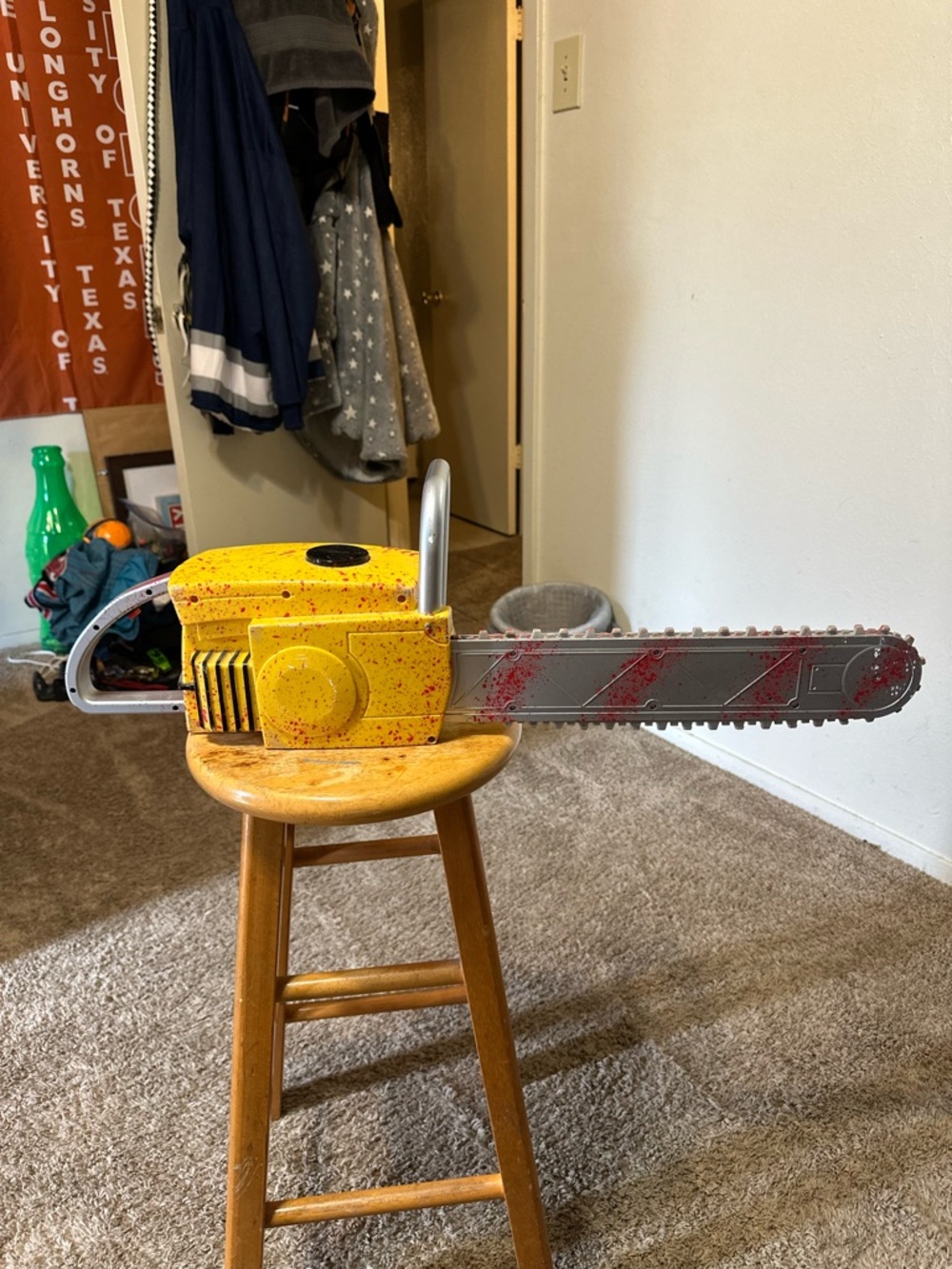 Gemmy Leatherface Texas Chainsaw Massacre 29'' Animated Chainsaw Prop
